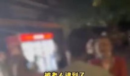 网友爆料妈妈出轨视频,网友曝光出轨视频引发热议